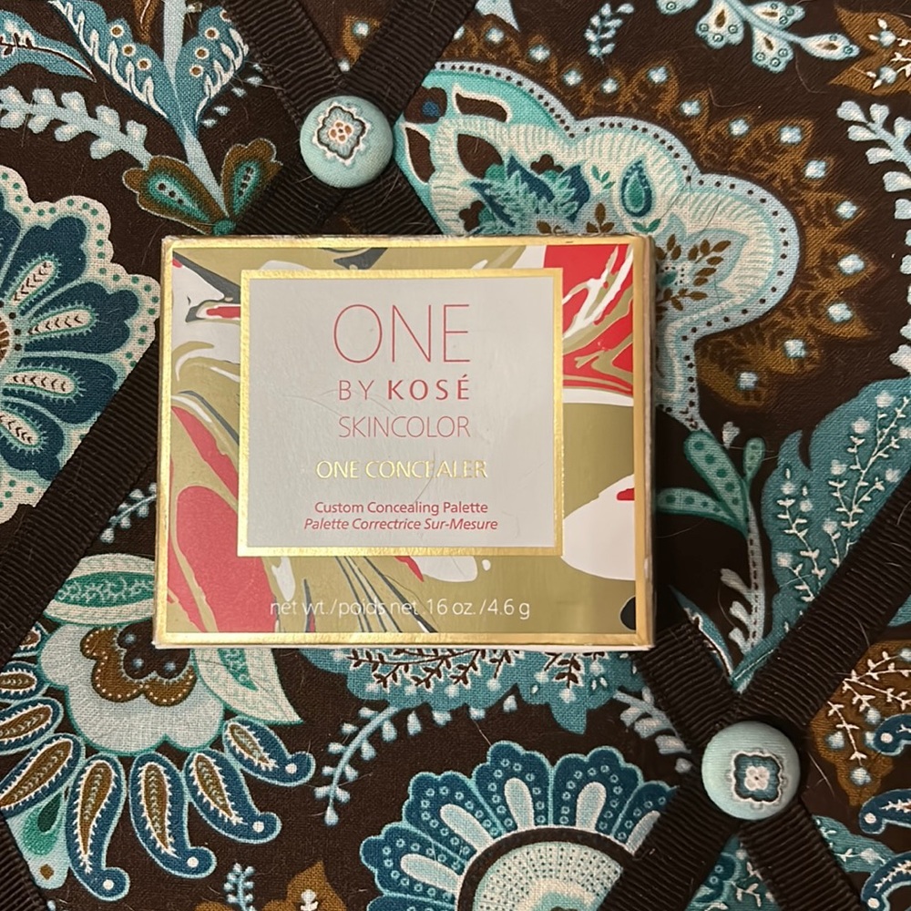 ONE by KOSE Skincolor One Concealer Custom Concealing Palette Medium